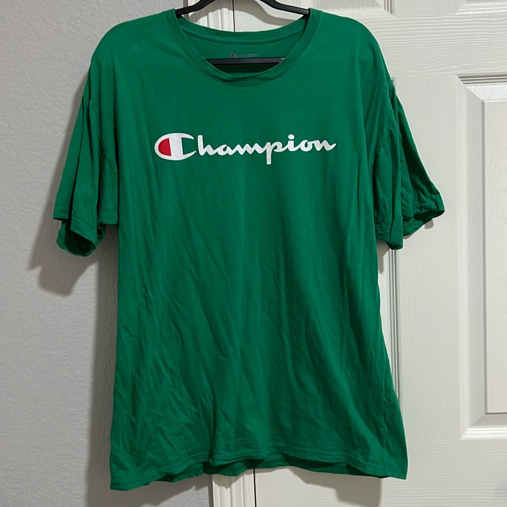 Champion green men’s‎ size large shirt